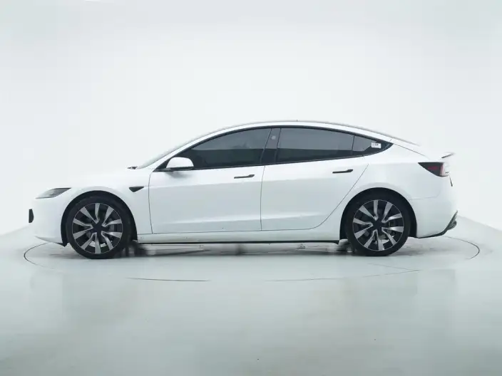 Model 3 2023 Model Long Battery Life Pro All-wheel drive version – фото 4