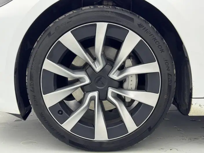 Model 3 2023 Model Long Battery Life Pro All-wheel drive version – фото 9