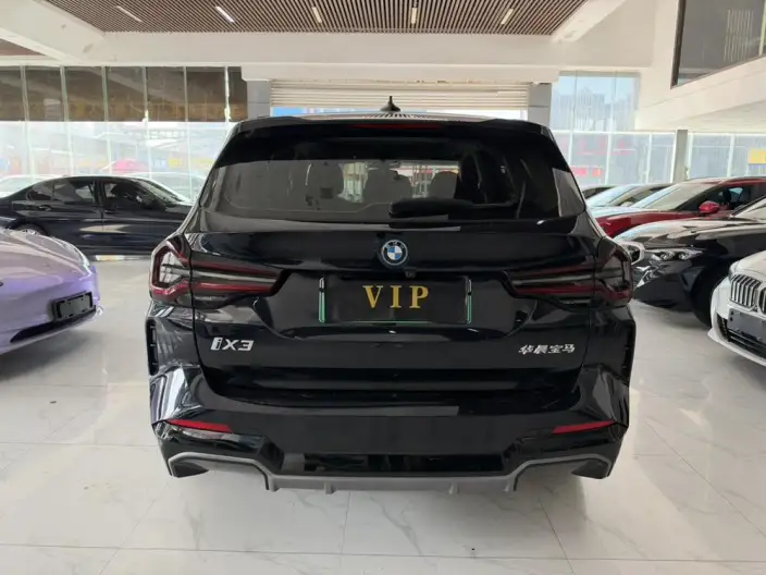 BMW iX3 2023 Model Leading Model – фото 5