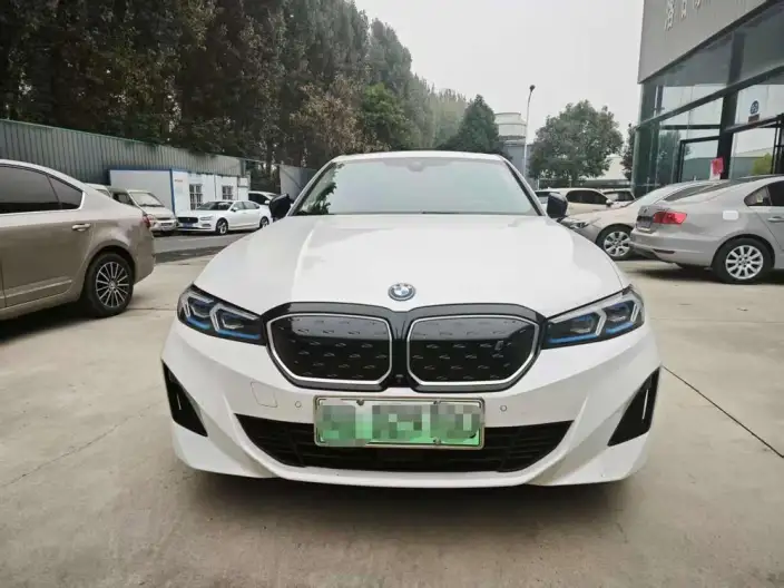 BMW i3 2023 Model eDrive40L Night Edition Sports Set – фото 2