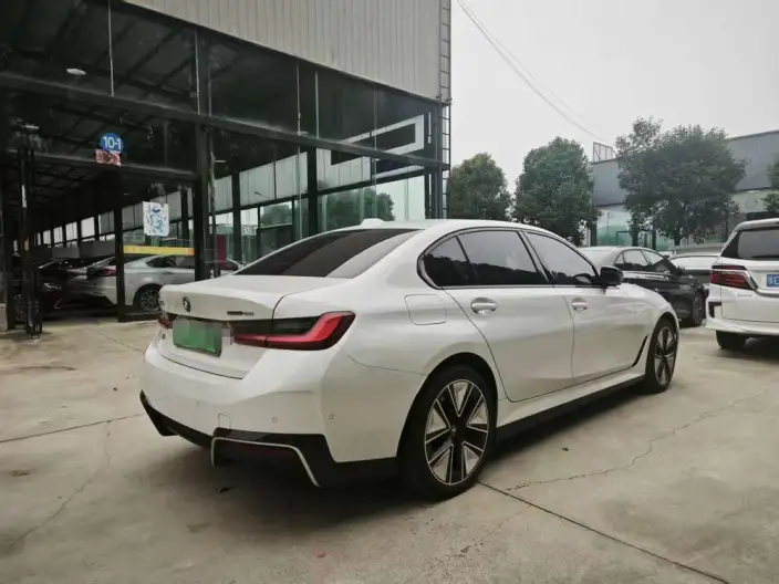 BMW i3 2023 Model eDrive40L Night Edition Sports Set – фото 6