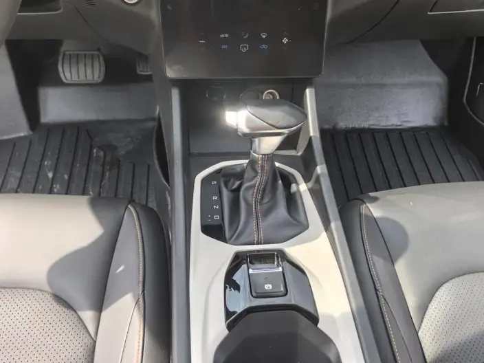 Yixuan 2023 Model Mach Version 1.5L Automatic Honor Edition – фото 9