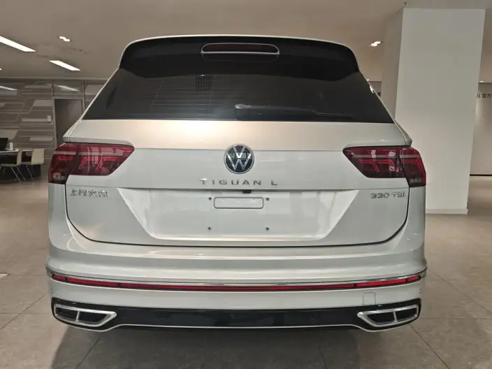 Volkswagen Tiguan L 2022 Model 330TSI Automatic 2WD R-Line Enjoy the version more – фото 5