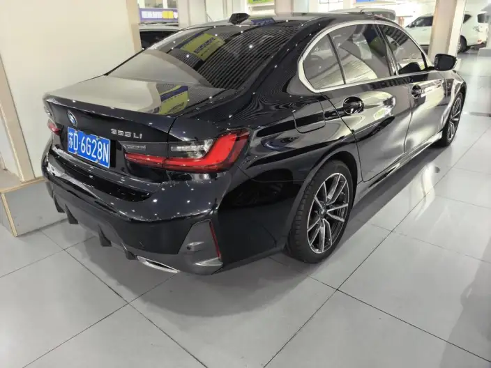 BMW 3 Series 2023 Model 325Li M Sports Set – фото 4