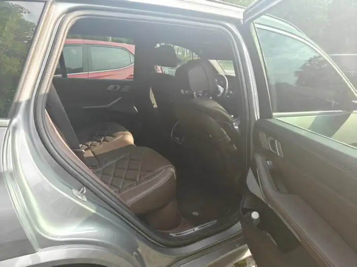 BMW X5 2022 Model Facelift xDrive 40Li M Sports Set – фото 9