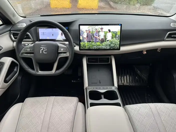 Yuan UP 2025 Model Smart Driving Edition 401KM Leading Model – фото 7