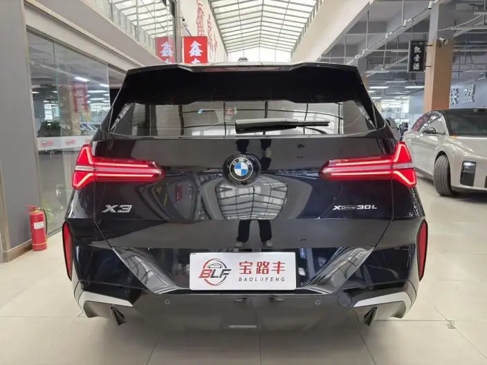BMW X3 2025 Model xDrive30L Leading Model M Sports Set – фото 5