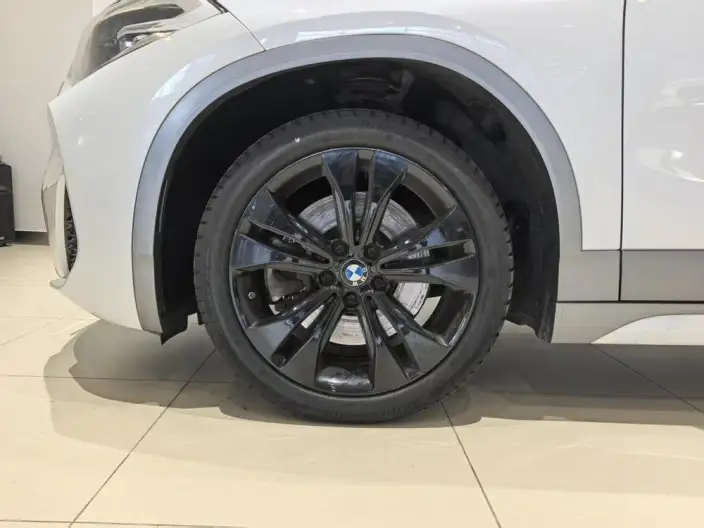 BMW X2 2021 Model sDrive25i Exclusive Model M Off-road Set – фото 6