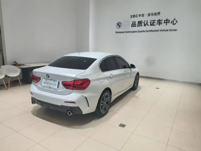 BMW 1 Series 2021 Model 120i M Sports Edition – фото 4