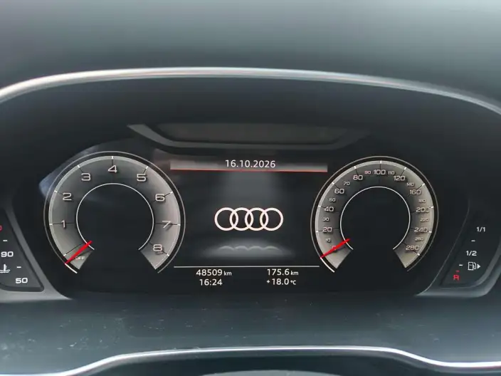 AUDI Q3 Sportback 2023 Model 40 TFSI Fashion Model – фото 8