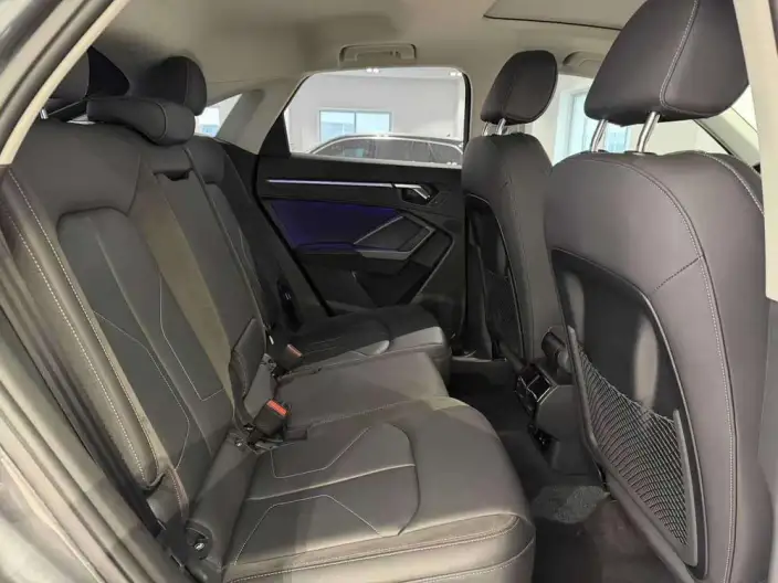 AUDI Q3 Sportback 2023 Model 40 TFSI Fashion Model – фото 9