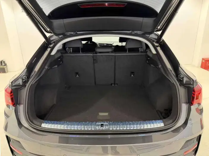 AUDI Q3 Sportback 2023 Model 40 TFSI Fashion Model – фото 10