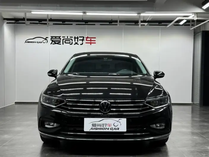 Volkswagen Magotan 2020 Model 330TSI DSG Leading Model – фото 2