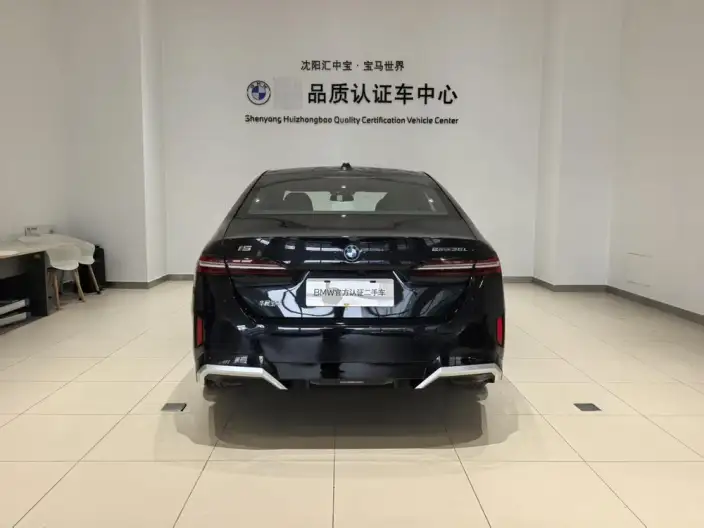 BMW i5 2025 Model Facelift eDrive35L M Sports Set – фото 4
