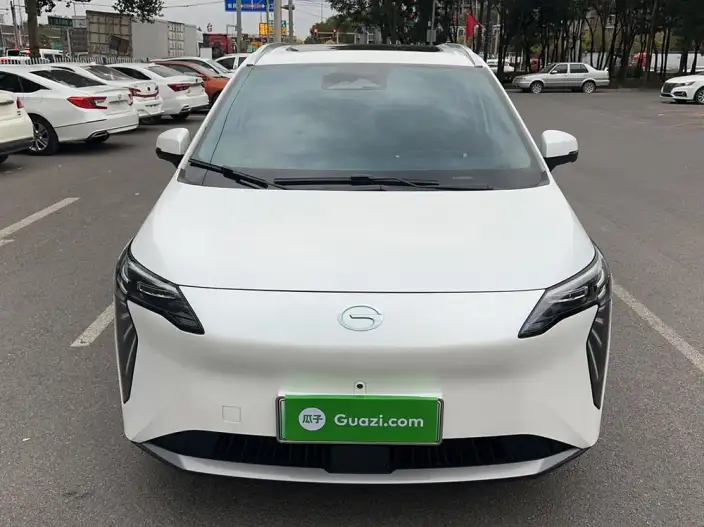 AION Y 2023 Model Plus 510 Smart collar Edition