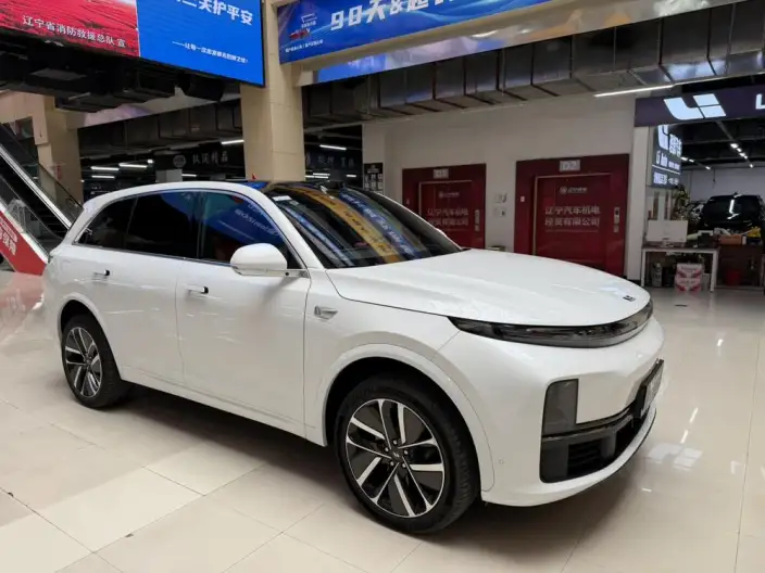 Li Auto L7 2024 Model Ultra Edition – фото 3