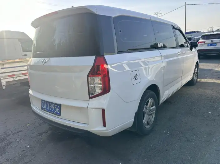 Wuling Zhcheng 2021 Model 1.5T Manual Comfort Model – фото 6