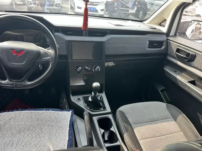 WULING Hongguang Plus 2020 Model 1.5L Manual Standard Model 5 seat – фото 7