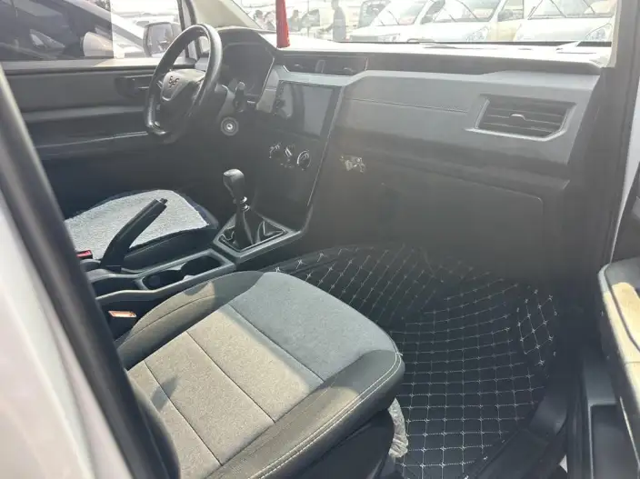 WULING Hongguang Plus 2020 Model 1.5L Manual Standard Model 5 seat – фото 8