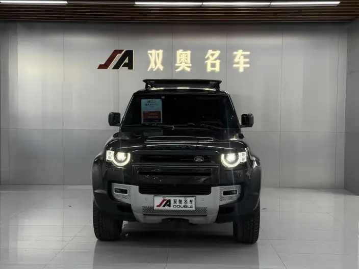 Land Rover Defender 2024 Model 110 3.0T P400 XS – фото 2