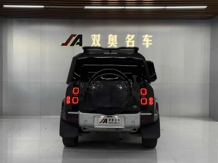 Land Rover Defender 2024 Model 110 3.0T P400 XS – фото 5