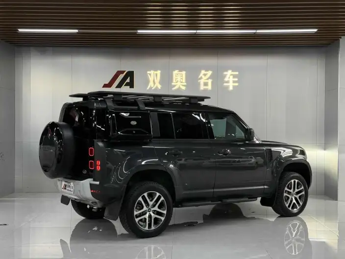 Land Rover Defender 2024 Model 110 3.0T P400 XS – фото 6