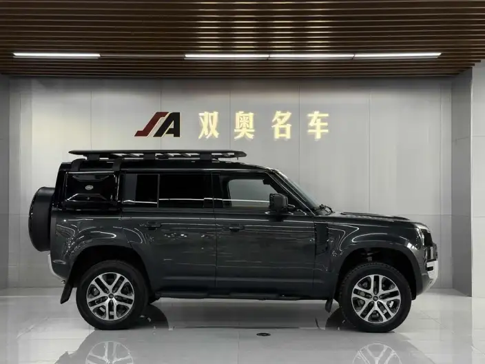Land Rover Defender 2024 Model 110 3.0T P400 XS – фото 7