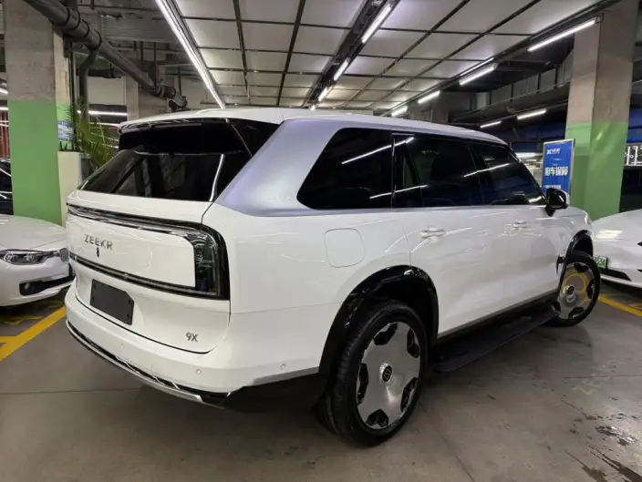 ZEEKR 9X 2025 Model Hyper Edition 70kWh VI seat – фото 6