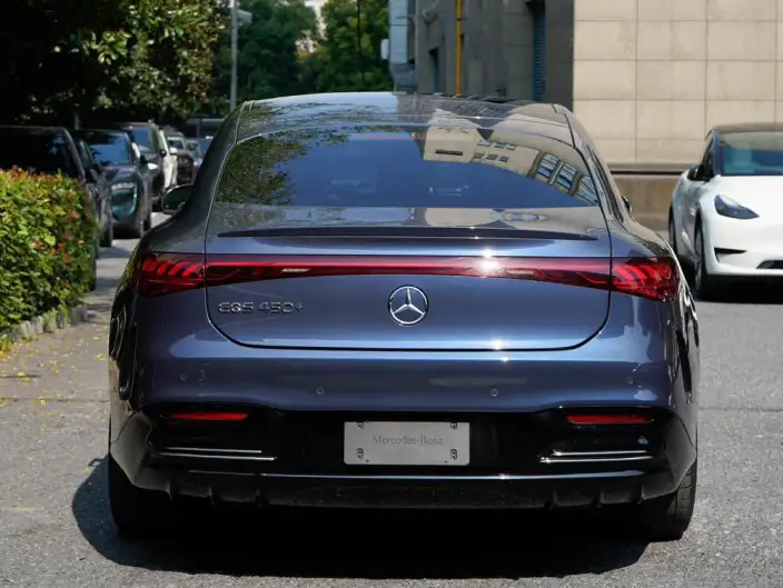 Mercedes-Benz EQS 2022 Model EQS 450+ Deluxe Edition – фото 4