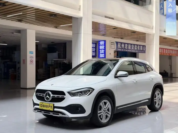 Mercedes-Benz GLA 2022 Model Facelift GLA 200 – фото 1