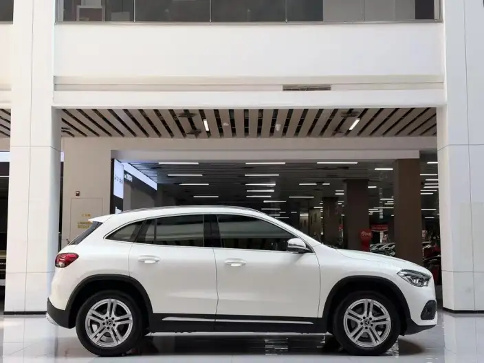 Mercedes-Benz GLA 2022 Model Facelift GLA 200 – фото 8