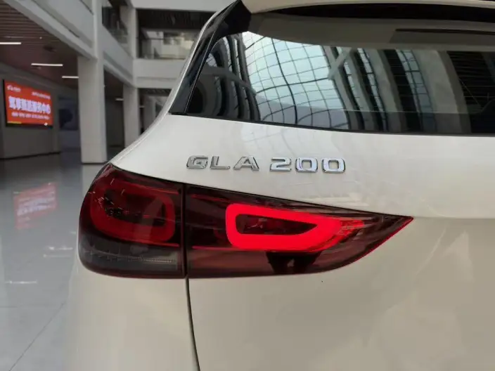 Mercedes-Benz GLA 2022 Model Facelift GLA 200 – фото 10
