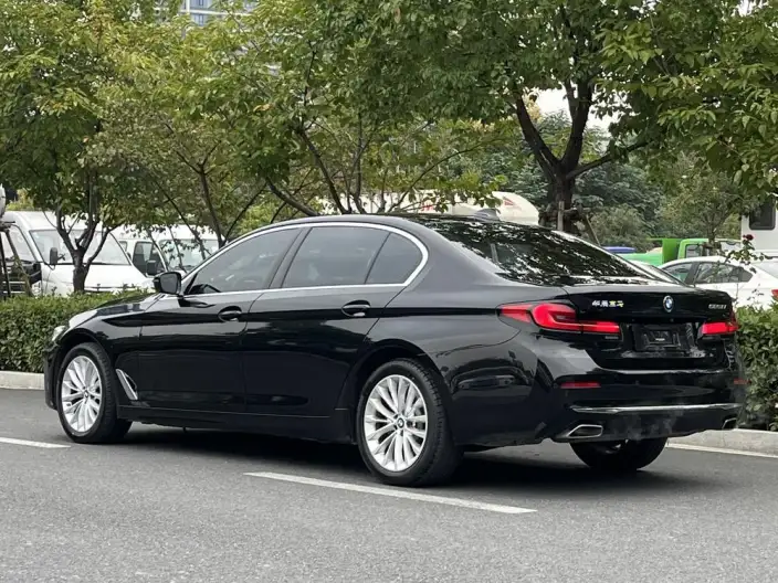 BMW 5 Series 2022 Model Facelift 525Li Luxury Set – фото 4