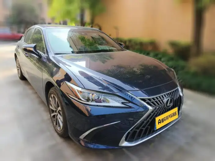 Lexus ES 2022 Model 200 Superior Edition – фото 3
