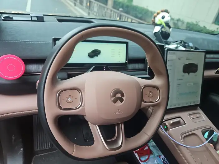 NIO EC6 2024 Model 75kWh – фото 7