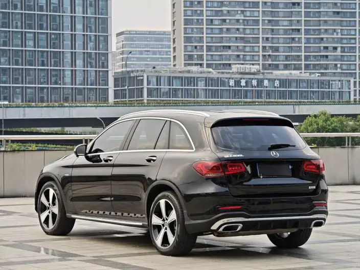 Mercedes-Benz GLC 2022 Model Facelift GLC 300 L 4MATIC Dynamic Model Collector Edition – фото 4