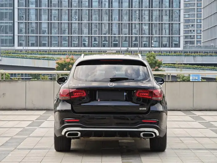Mercedes-Benz GLC 2022 Model Facelift GLC 300 L 4MATIC Dynamic Model Collector Edition – фото 5