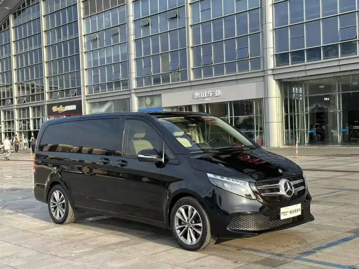 Mercedes-Benz V-Class 2022 Model V 260 Pilot Edition – фото 3