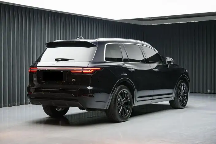 Li Auto ONE 2020 Model Extended Range 6 seat Edition – фото 7