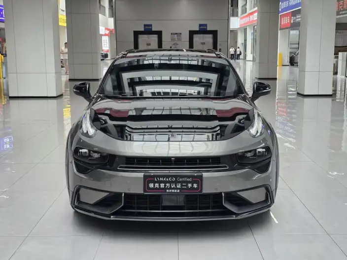 Lynk & Co 02 Hatchback 2022 Model 2.0TD Hatchback Pro