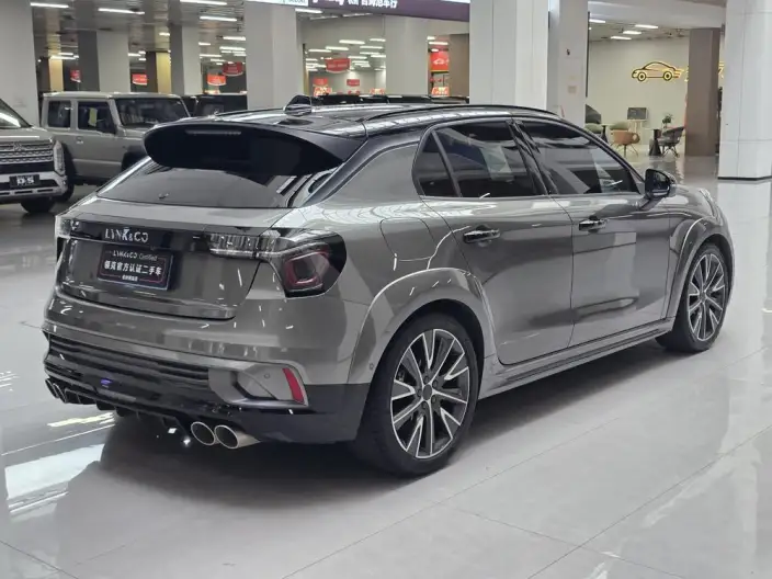 Lynk & Co 02 Hatchback 2022 Model 2.0TD Hatchback Pro – фото 6