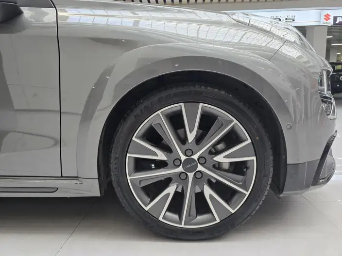 Lynk & Co 02 Hatchback 2022 Model 2.0TD Hatchback Pro – фото 8