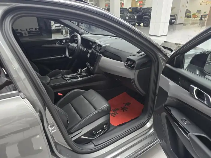 Lynk & Co 02 Hatchback 2022 Model 2.0TD Hatchback Pro – фото 9