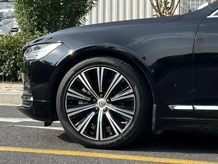 Volvo S90 2023 Model B5 Smart Range Deluxe Edition – фото 8
