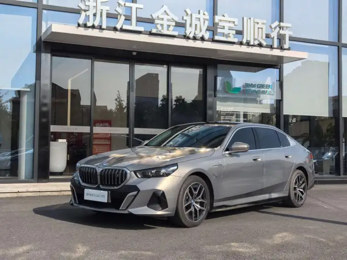 BMW i5 2024 Model eDrive35L Exclusive Model M Sports Set – фото 1
