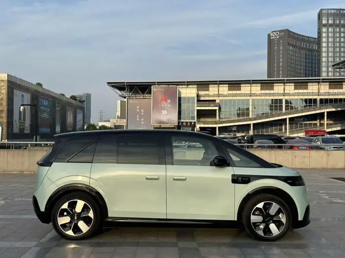ZEEKR MIX 2025 Model 76kWh Smart Driving Edition – фото 7