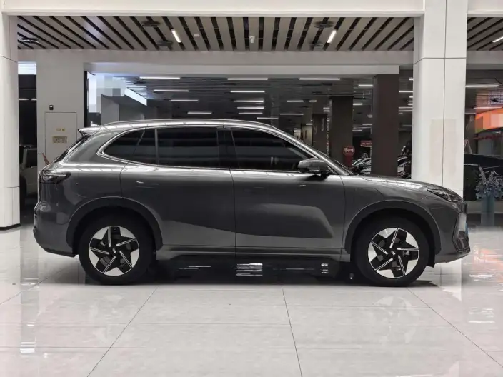 Geely Galaxy E5 2026 Model 610km Tiggo + Edition – фото 7