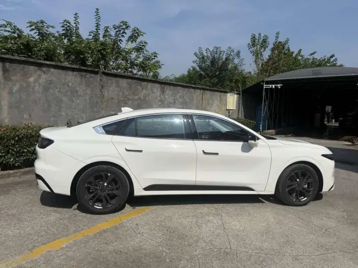 Ford Mondeo 2026 Model 1.5T EcoBoost Luxury Model – фото 6