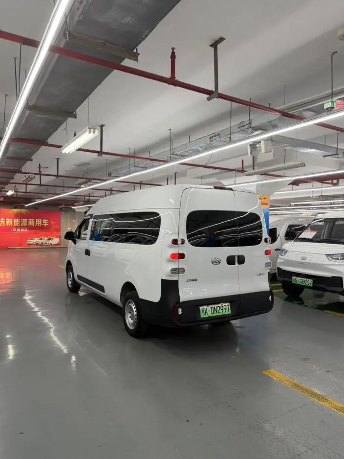 Maxus Dana V1 2025 Model V1+ Long axis High top Gran Edition 62kWh – фото 3