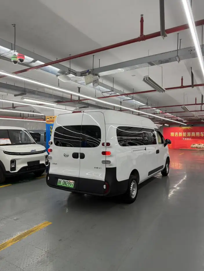 Maxus Dana V1 2025 Model V1+ Long axis High top Gran Edition 62kWh – фото 5